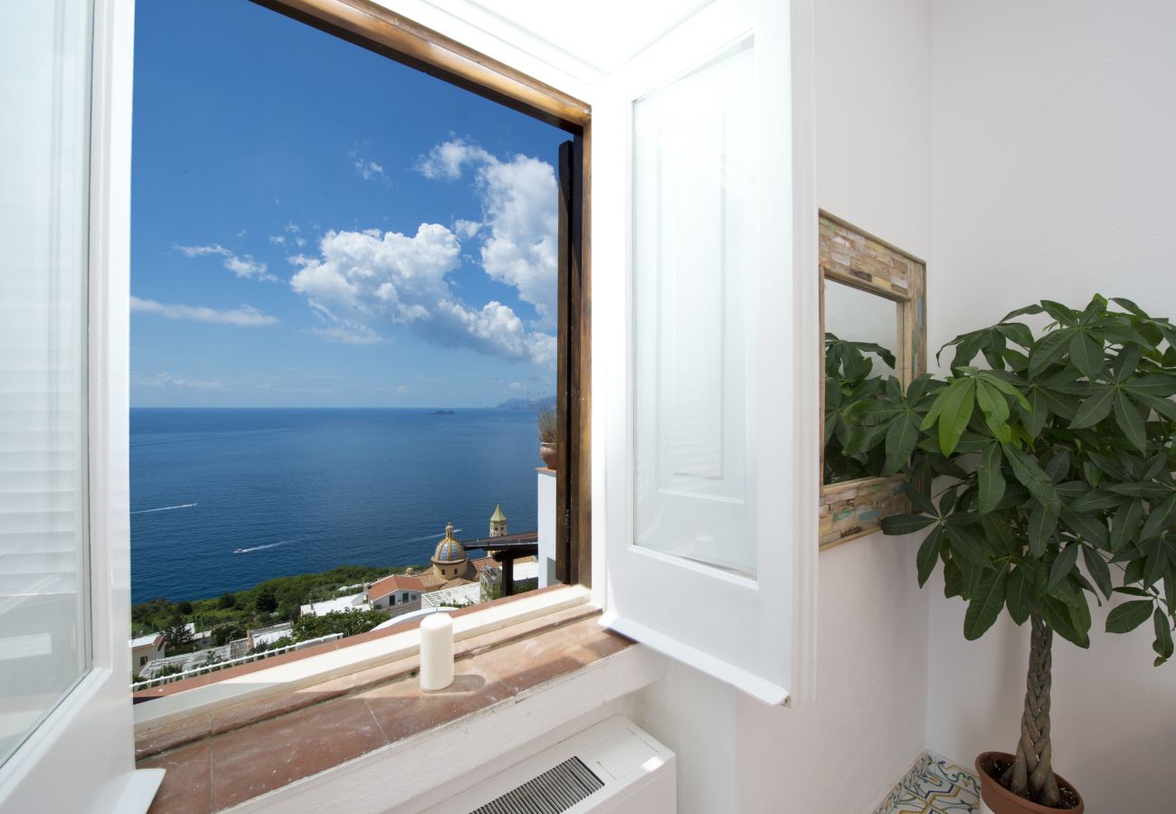 Casa a Praiano - Casa Sunset - Terrazza panoramica con vista su Positano e Capri 