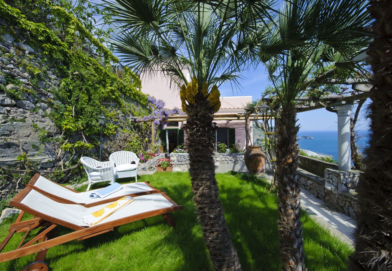 Casa a Praiano - Casale Fralisa - Meravigliosa terrazza e vasca idromassaggio vista mare