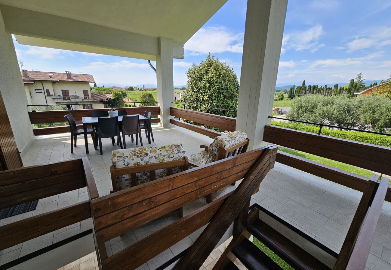 Villa a Lazise - Regarda - Villa Valesana con 3 camere, 2 bagni, giardino e piscina