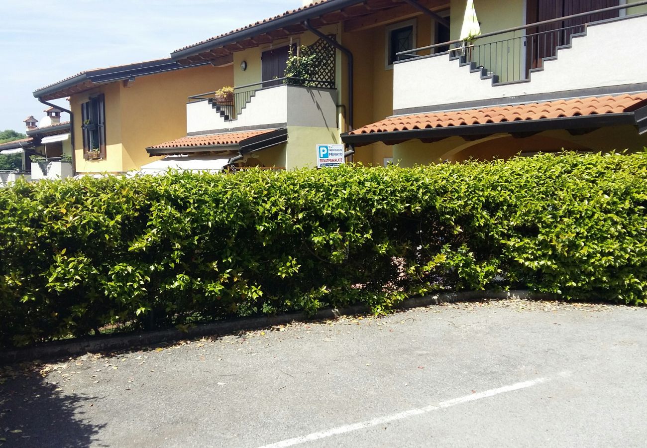 Appartamento a Lazise - Regarda - trilocale L'Archetto con giardino privato, WiFi, piscina