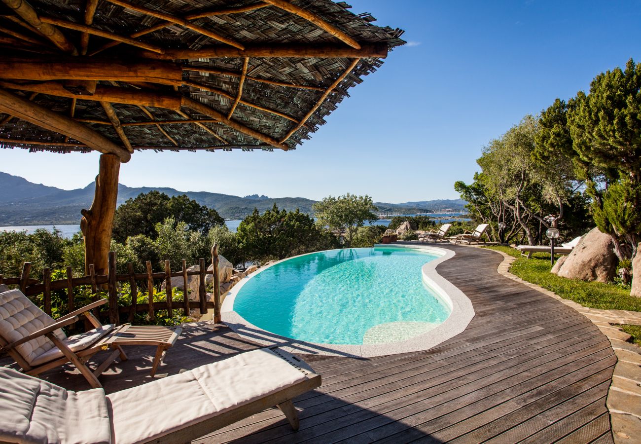 Villa Sa Jaga - area relax con piscina privata e vista panoramica, affitto villa in Sardegna