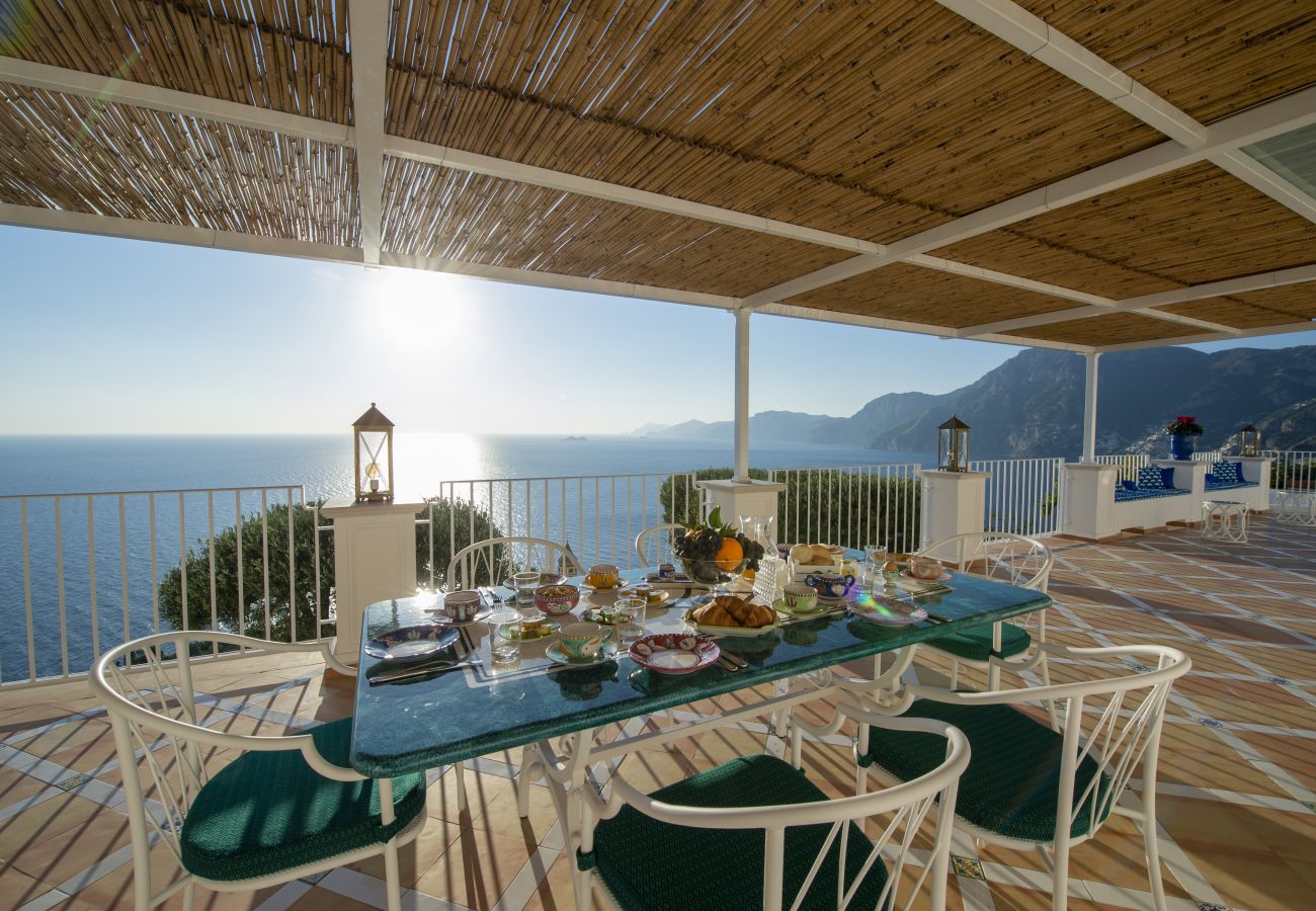 Villa a Praiano - Luxury Villa Malika - Vista Mozzafiato su Capri e Positano