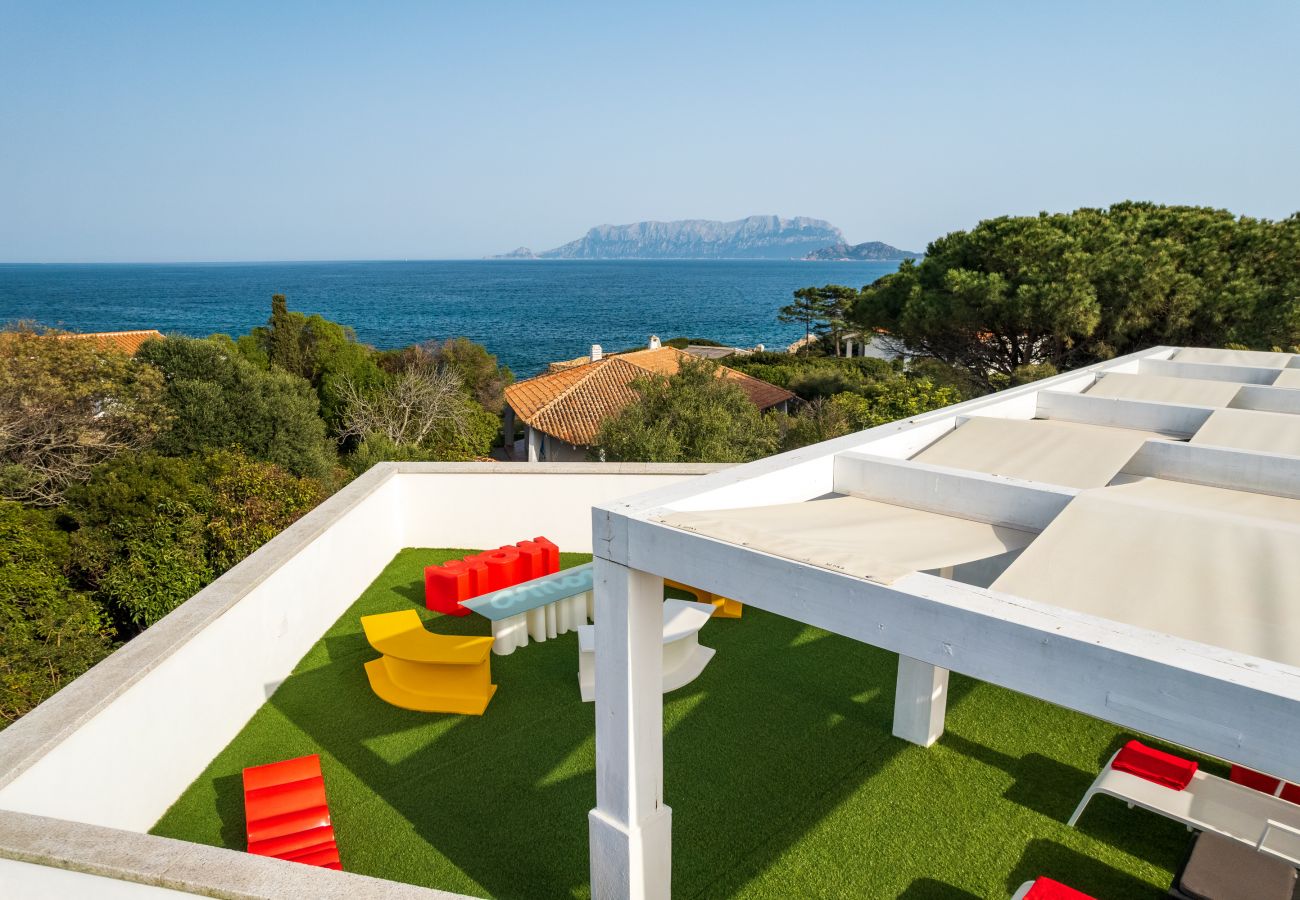 WLofts 14 - Solarium con pergola e vista panoramica sul mare, un angolo esclusivo di relax per la tua vacanza