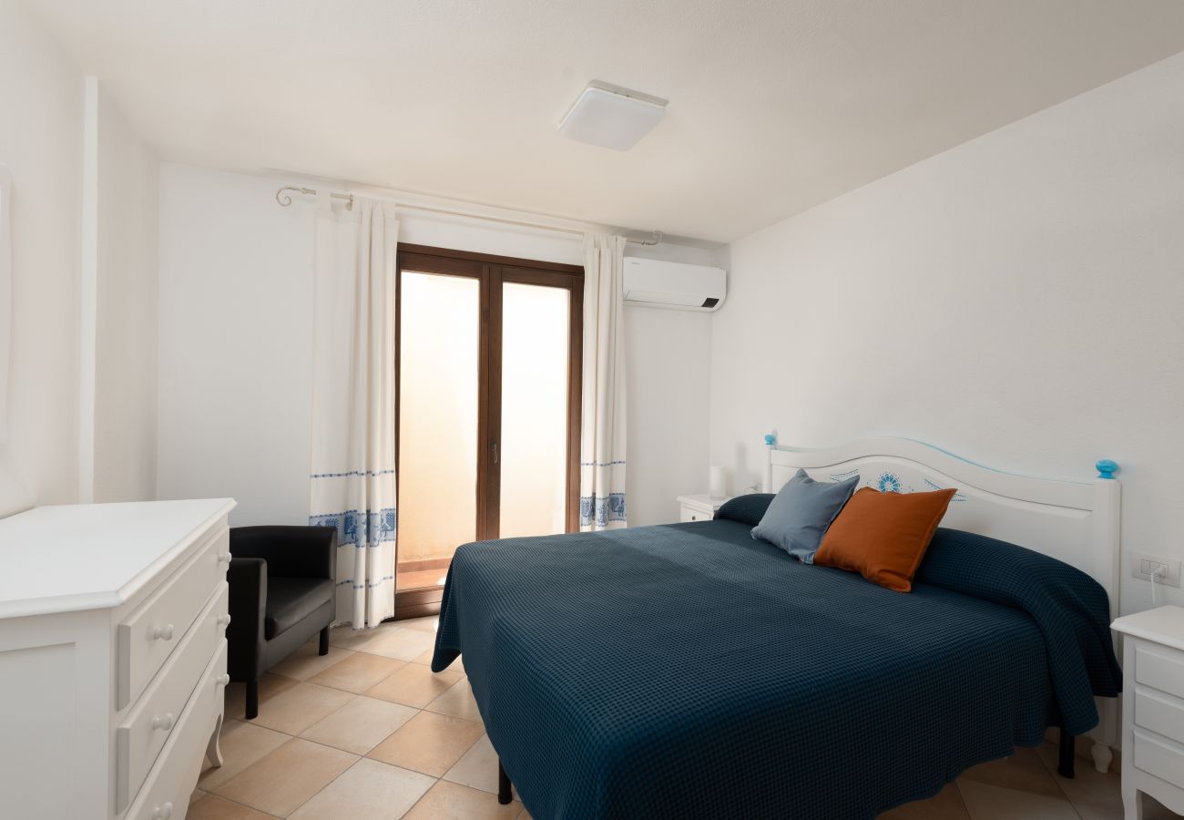 Appartamento a Olbia - Myrsine Viola - moderno flat con piscina, spiaggia