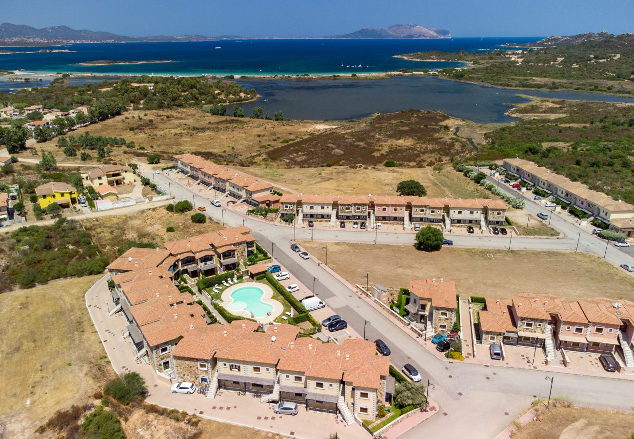 Appartamento a Olbia - Myrsine Genny - luminoso flat con vista piscina