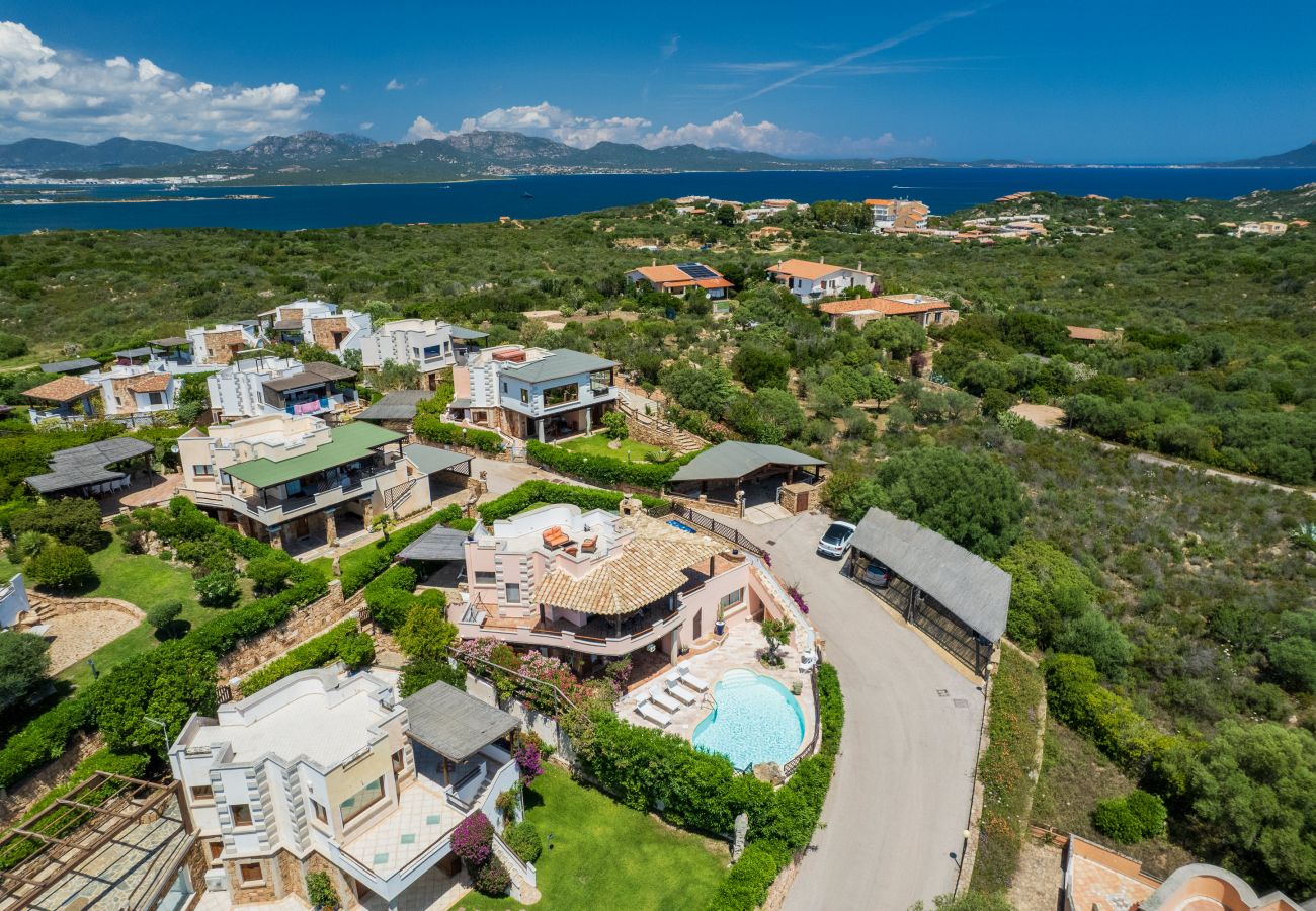 Villa Majra - elegante villa di lusso in affitto a Porto Istana, ideale per vacanze in Sardegna