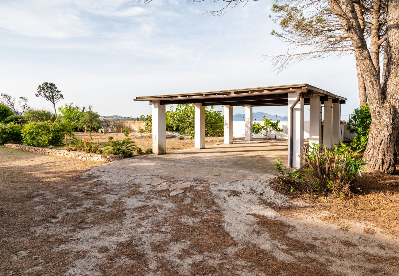 Villa a Olbia - Villa Bay Pine - accesso esclusivo sulla spiaggia di Pittulongu, wi-fi