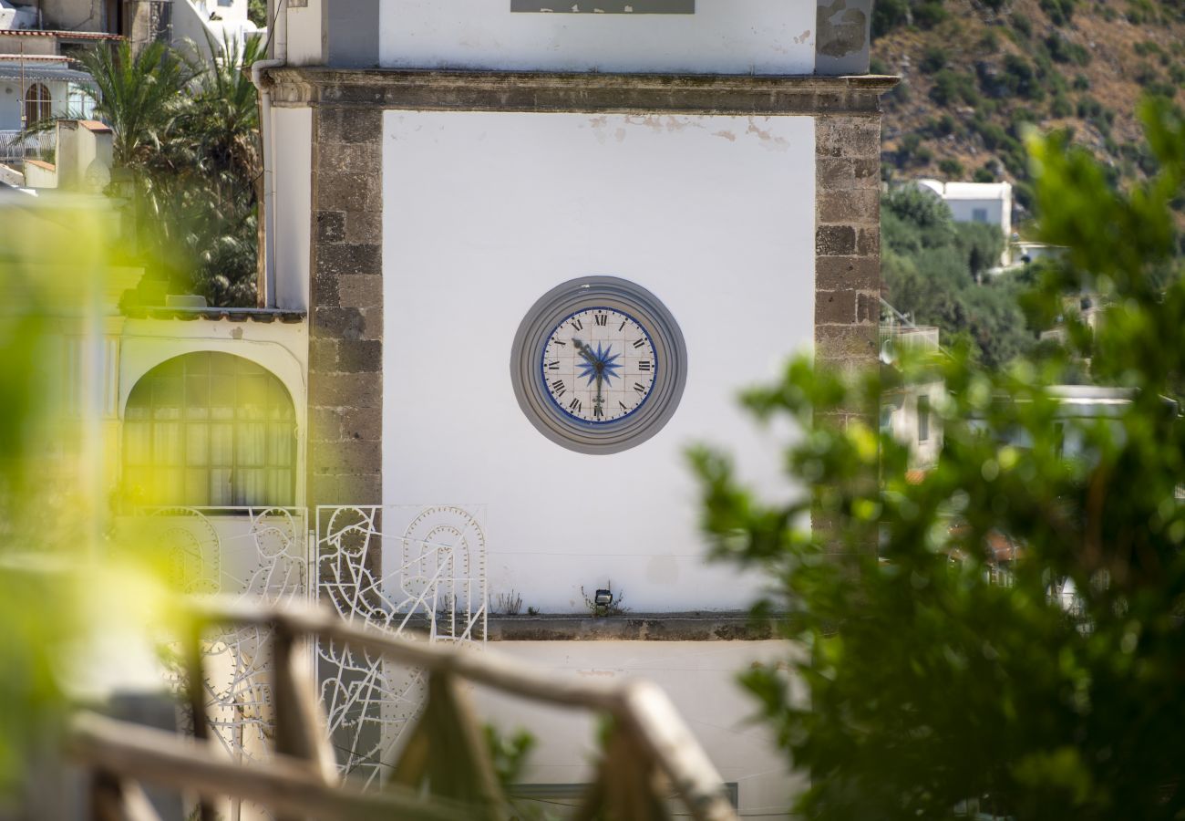 Casa a Praiano - Villa Euriclea - L'eleganza mediterranea nel cuore di Praiano