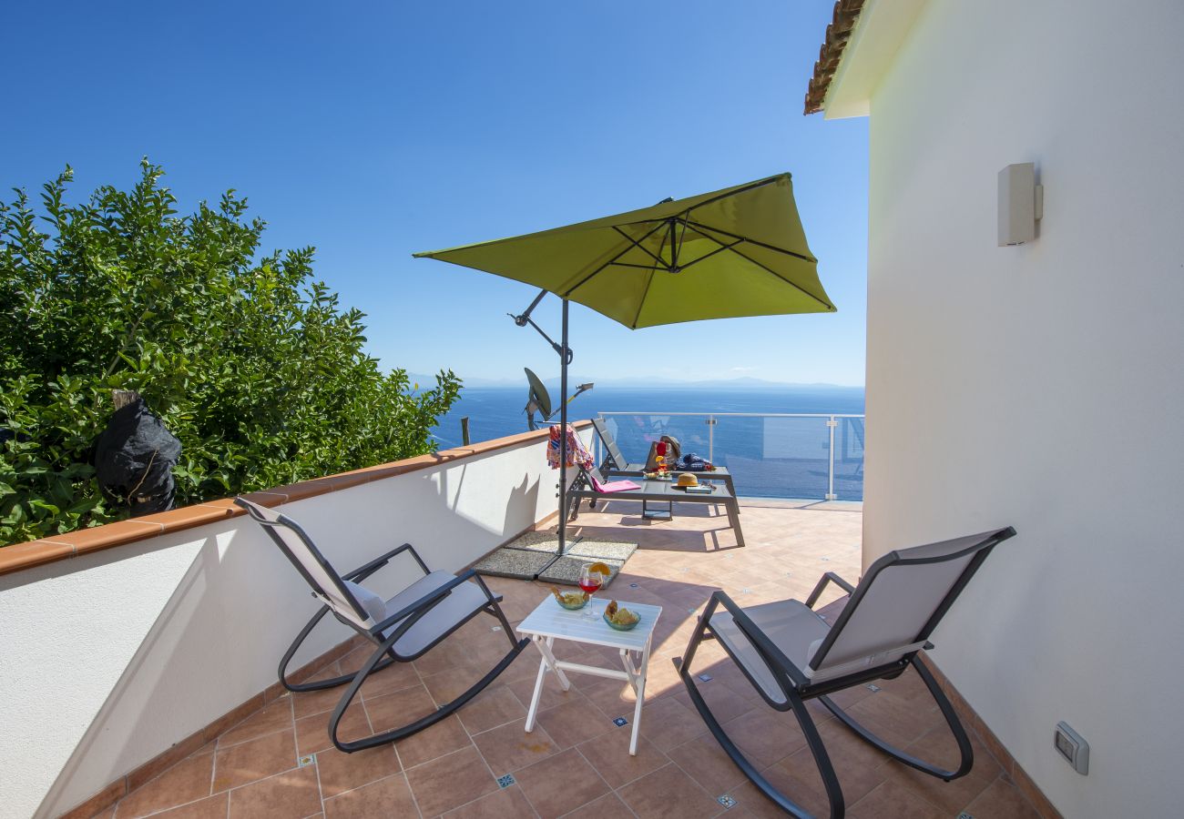 Casa a Praiano - La Dimora di Euribia - Sospesa tra cielo e mare 