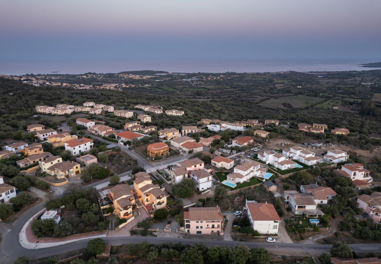 Bellevue 36C - vista aerea della villa in affitto vicino al mare in Sardegna