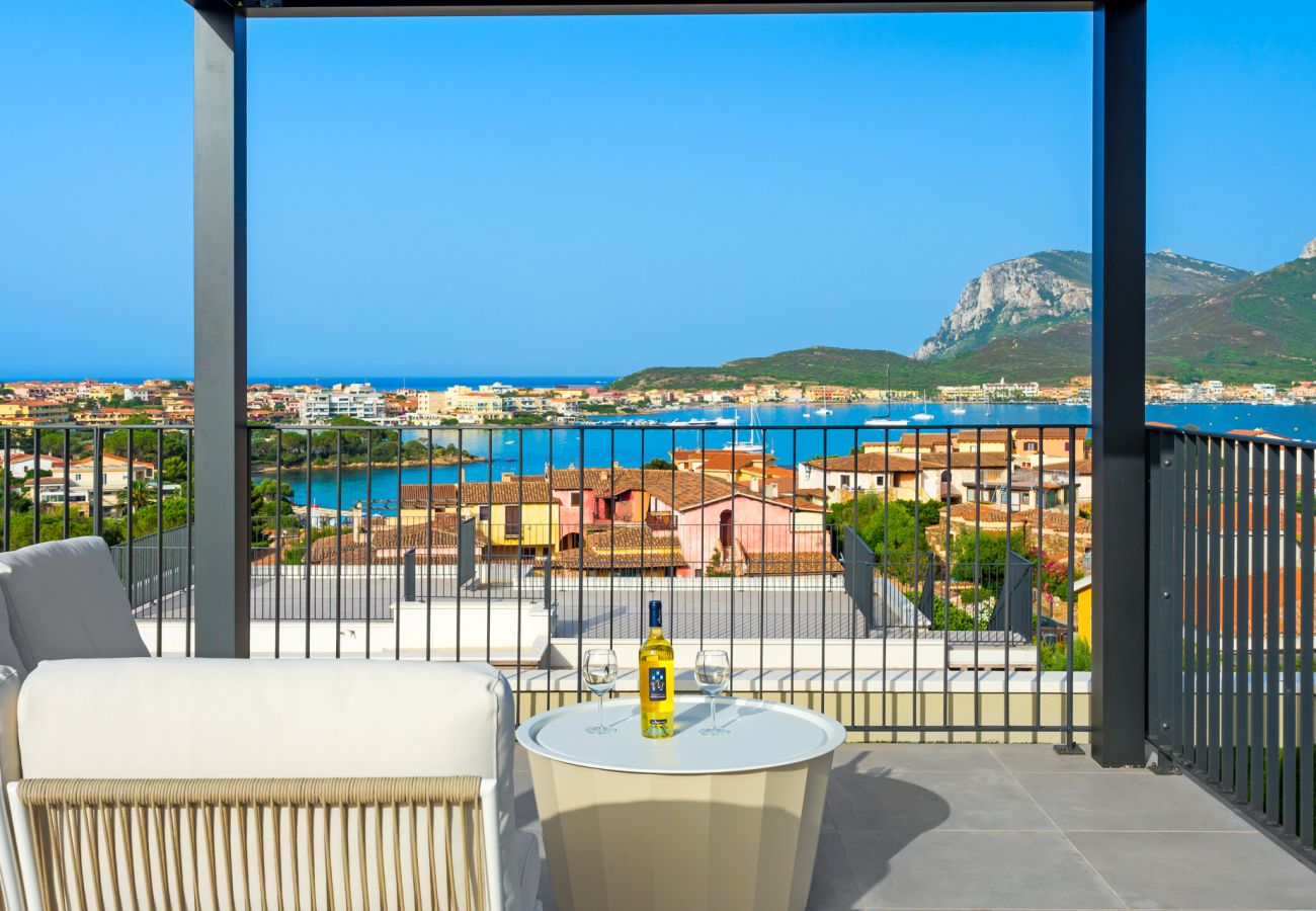 Villa Mathis - villa con terrazza solarium e piscina privata, perfetta per il tuo soggiorno in Sardegna