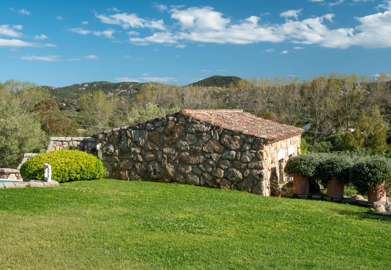 Villa Zenith - Casa vacanze con piscina privata e vista panoramica, soggiorno di lusso in Costa Smeralda