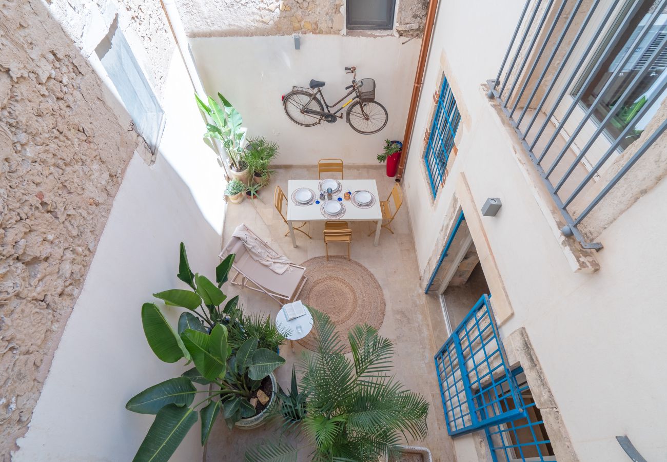 Appartamento a Siracusa - Cortile Giudecca  by Dimore in Sicily