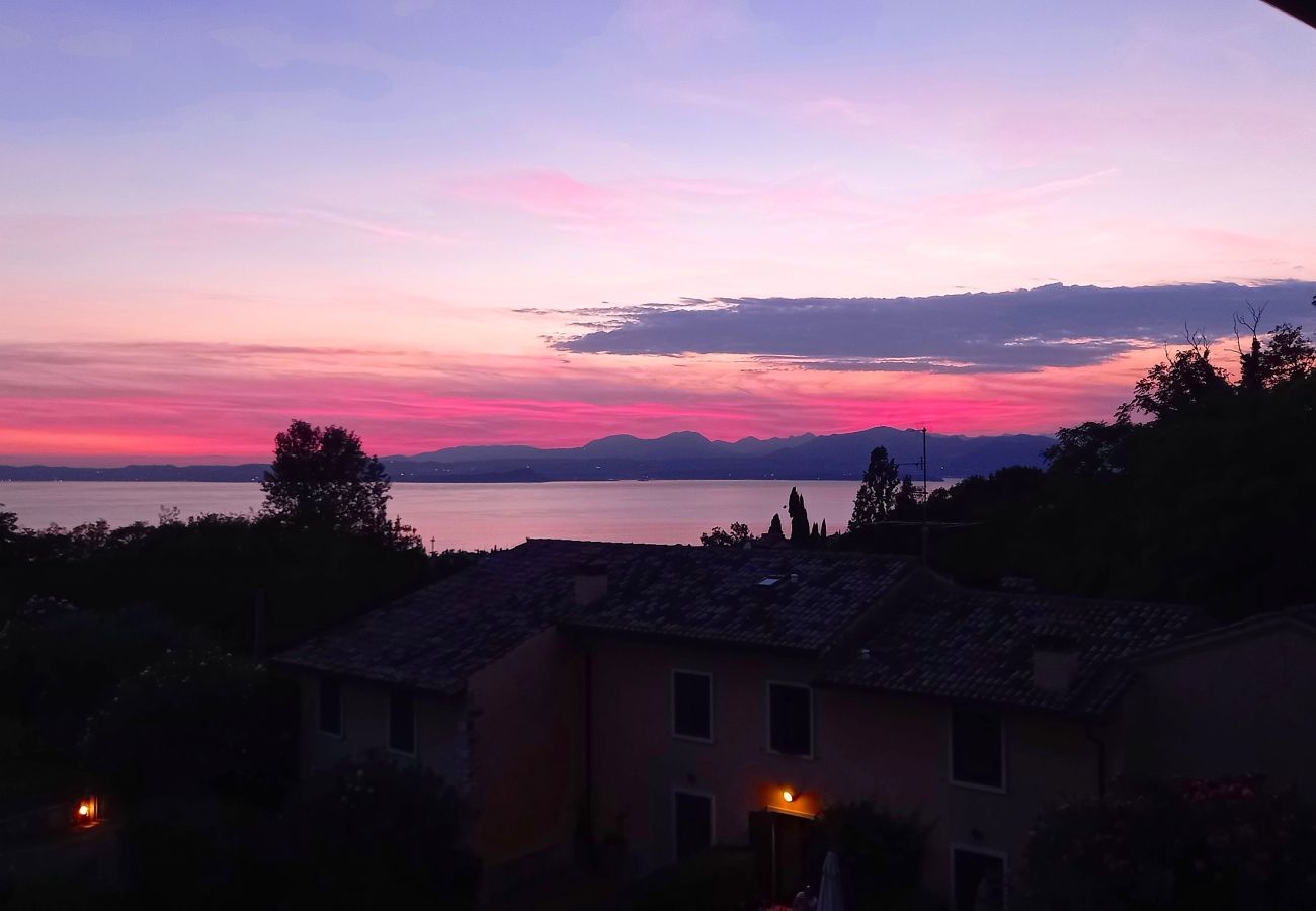 Appartamento a Bardolino - Regarda - Bilocale Antico Convento, residenza Paerno con piscina e tennis