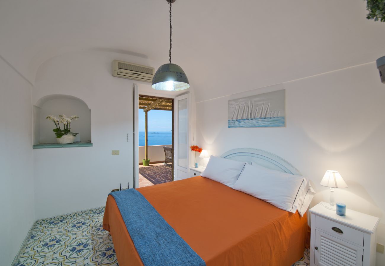 Ferienhaus in Praiano - Casa Sunset - Panoramaterrasse mit Blick auf Positano und Capri