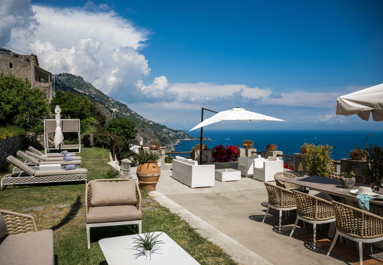 Villa in Praiano - Villa Panorama - Pool mit Meerblick und Sauna