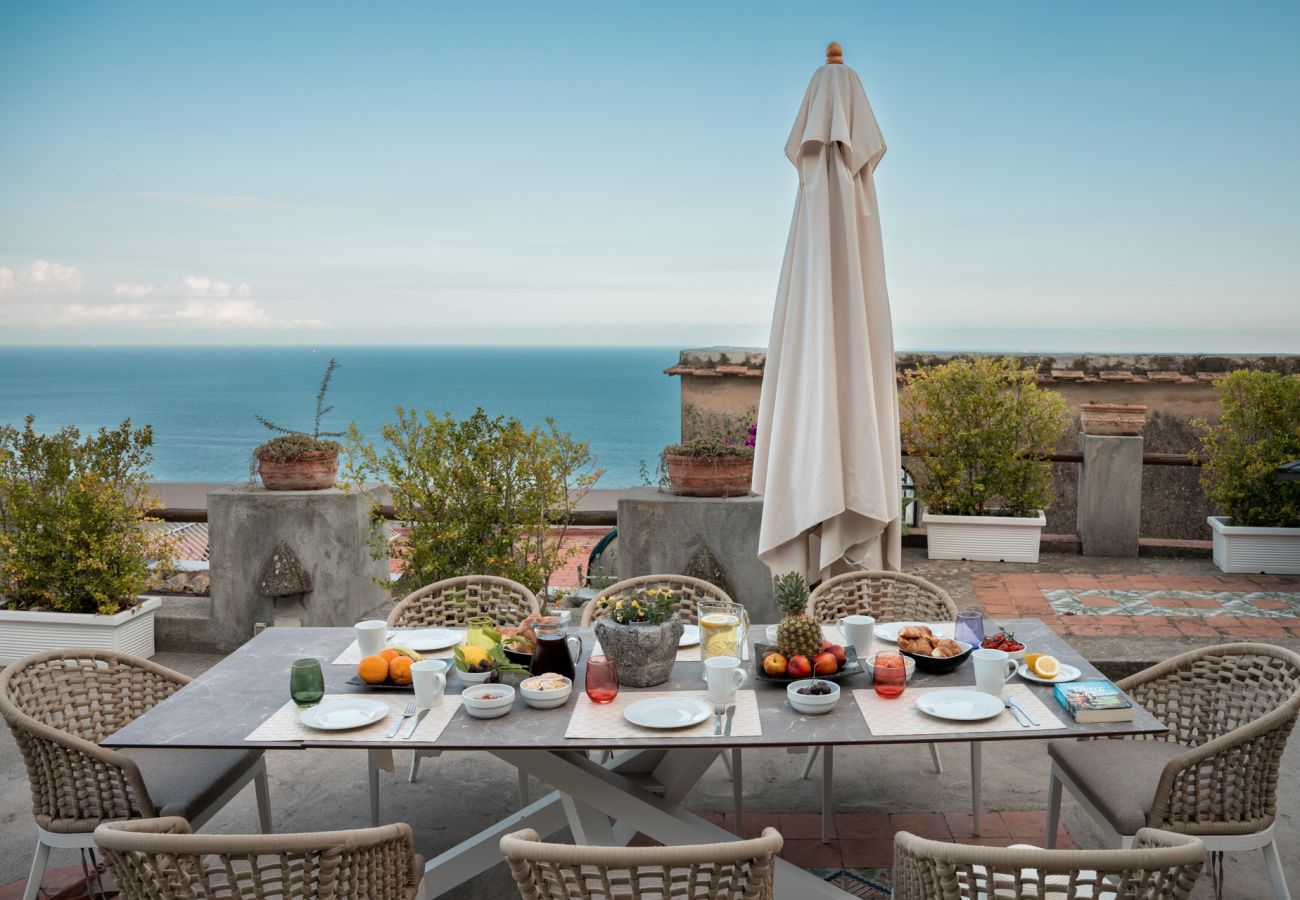 Villa in Praiano - Villa Panorama - Pool mit Meerblick und Sauna