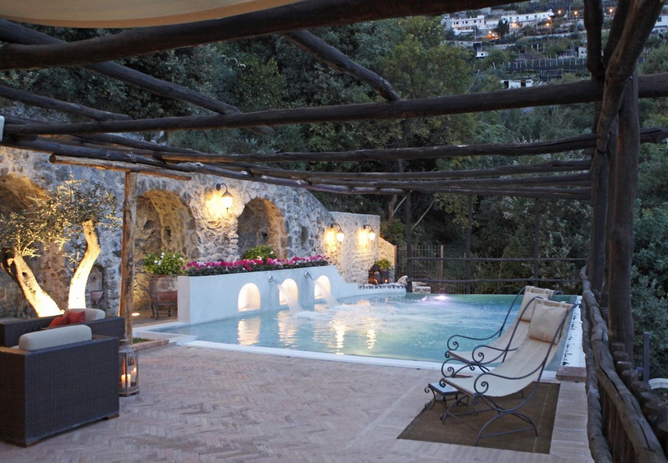 Villa in Amalfi - Villa Alba di Amalfi - Mit Infinity-Pool und Meer