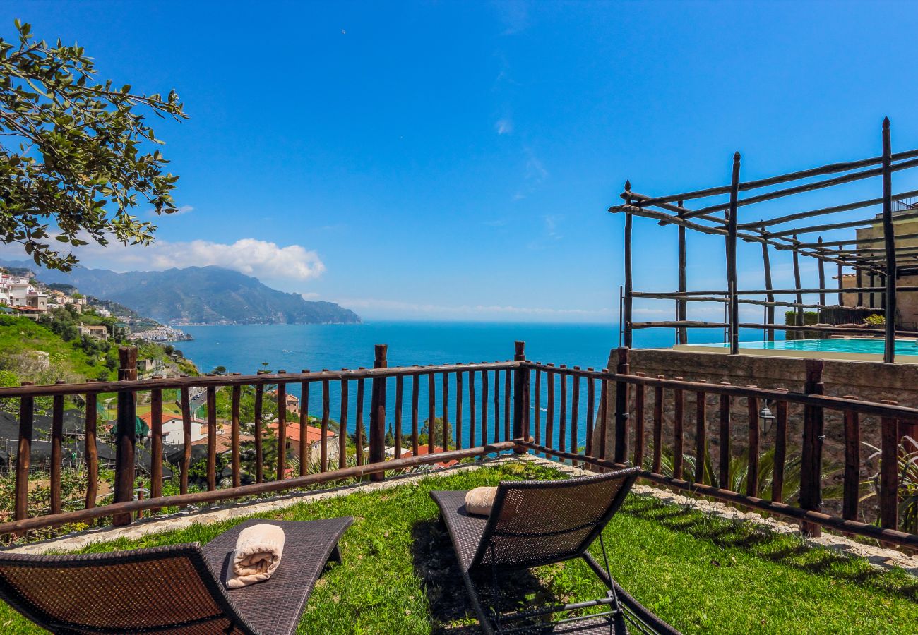 Villa in Amalfi - Villa Alba di Amalfi - Mit Infinity-Pool und Meer