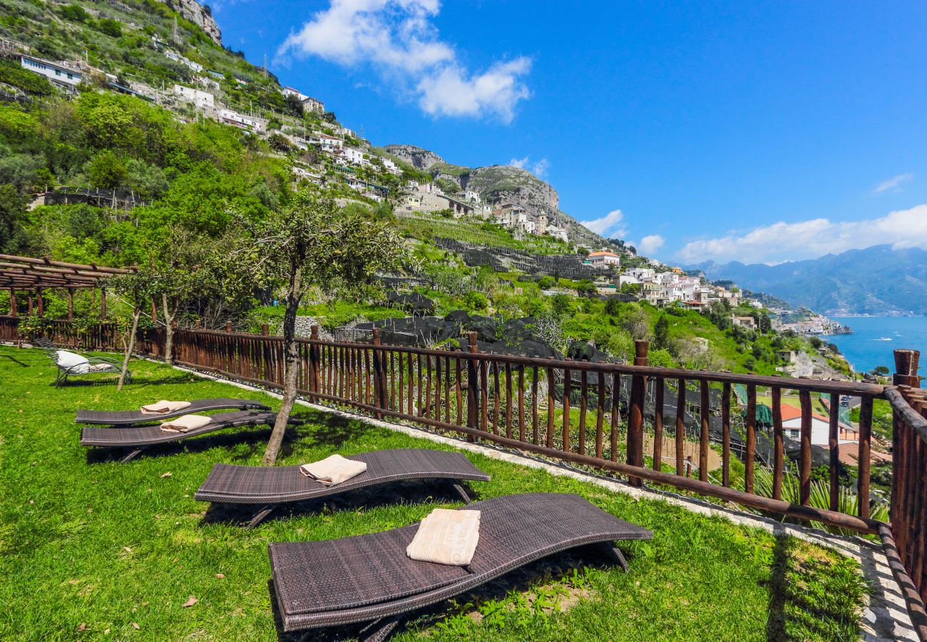 Villa in Amalfi - Villa Alba di Amalfi - Mit Infinity-Pool und Meer