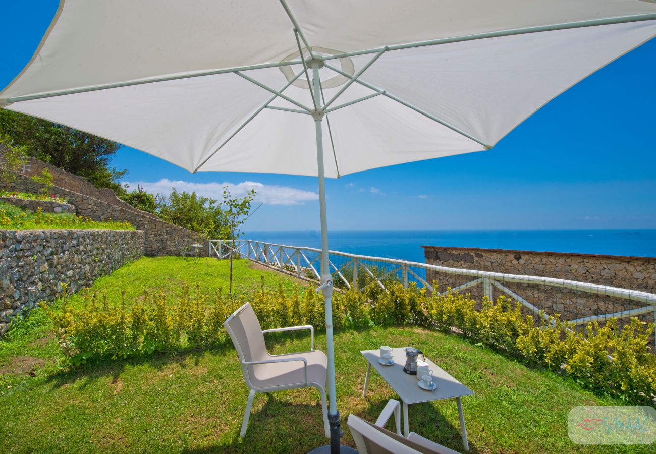 Villa in Praiano - Villa Imperati - Herrliche Villa mit Pool mit Blick auf das Meer