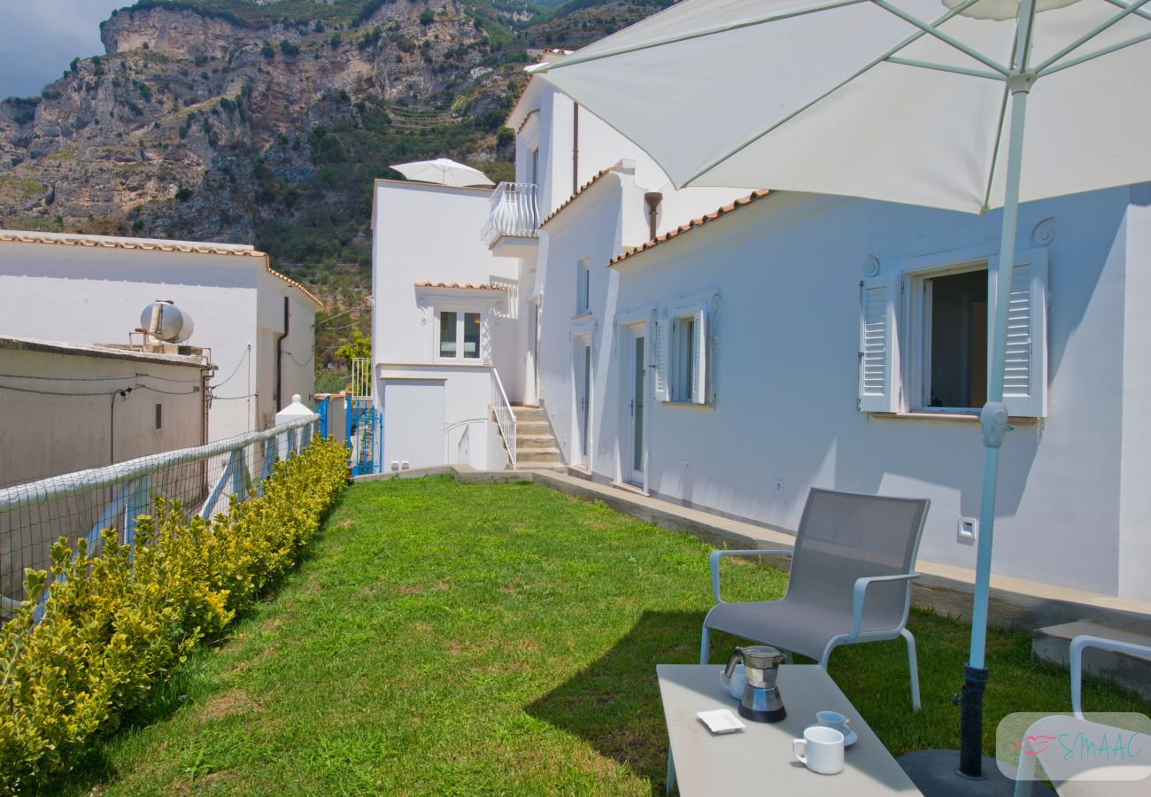 Villa in Praiano - Villa Imperati - Herrliche Villa mit Pool mit Blick auf das Meer