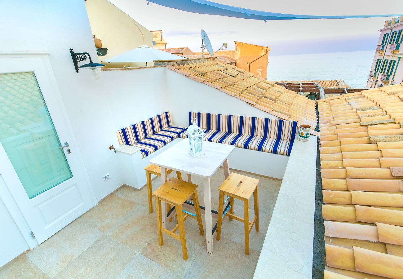 Ferienwohnung in Siracusa -  Veronique apartments, terrazza sul  mare , by Dimore in Sicily