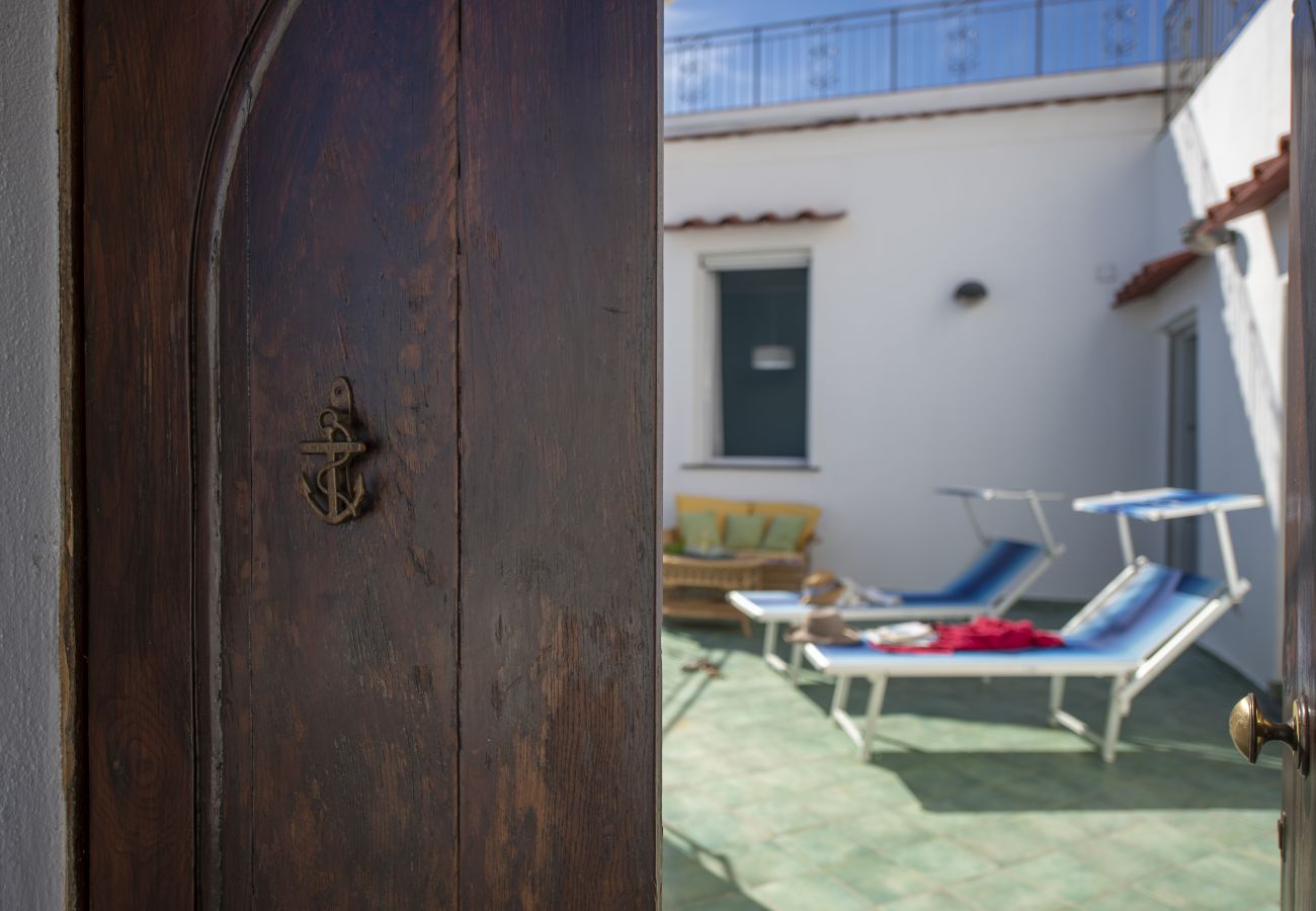 Ferienhaus in Praiano - Casa Punta Paradiso - Ruhiges und panoramisches Haus mit Blick auf das Meer