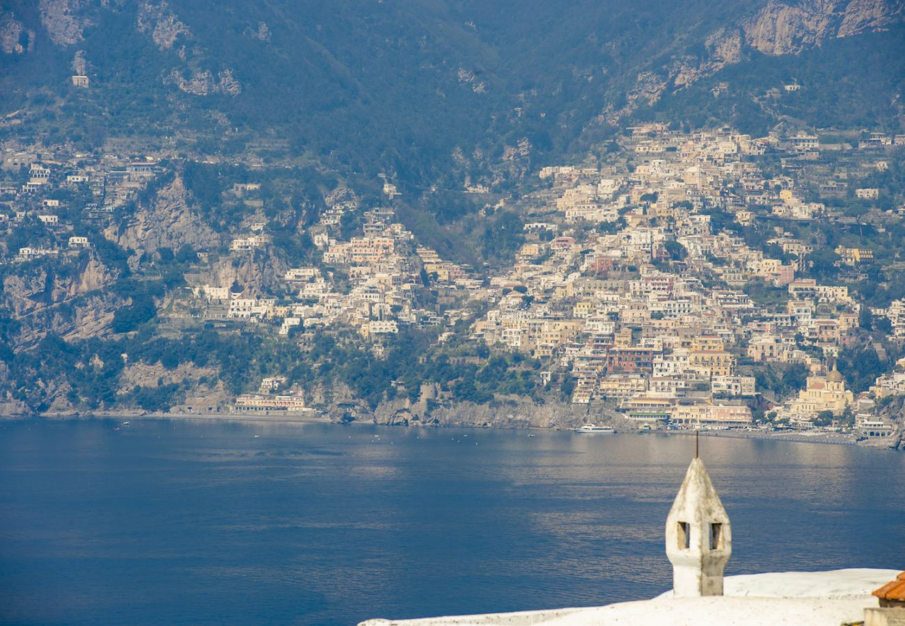 Ferienhaus in Praiano - Casa di Nonno Mario - Aussicht auf den Capri-Sonnenuntergang