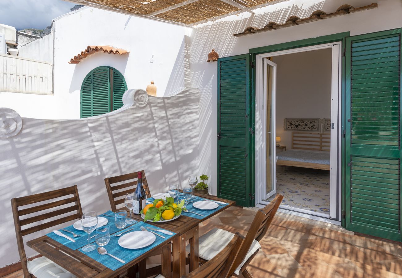 Ferienhaus in Praiano - Casa di Nonno Mario - Aussicht auf den Capri-Sonnenuntergang