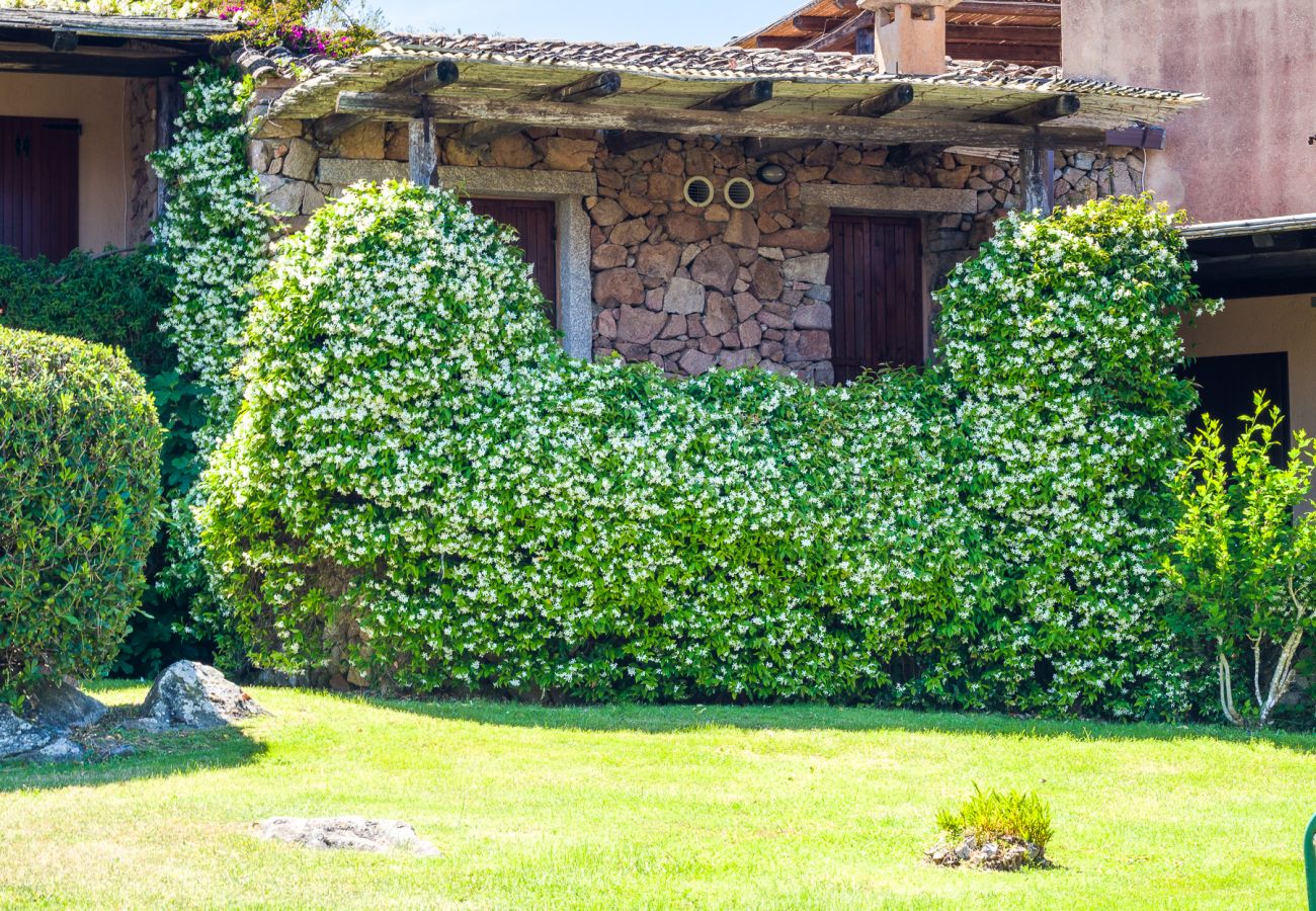 Ferienwohnung in Porto Rotondo - Caletta 10 - Wohnung am Meer mit Pool und Tennis