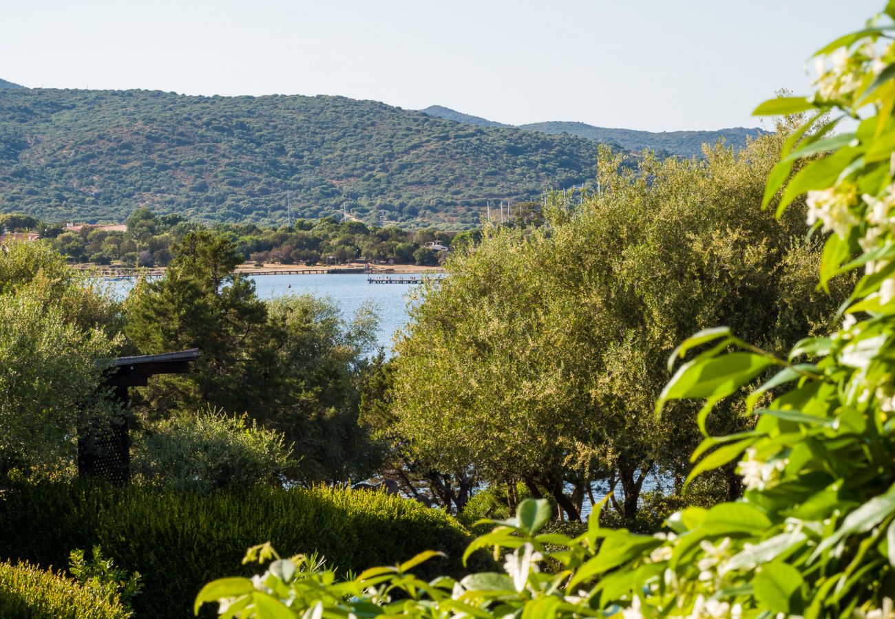 Ferienwohnung in Porto Rotondo - Caletta 10 - Wohnung am Meer mit Pool und Tennis