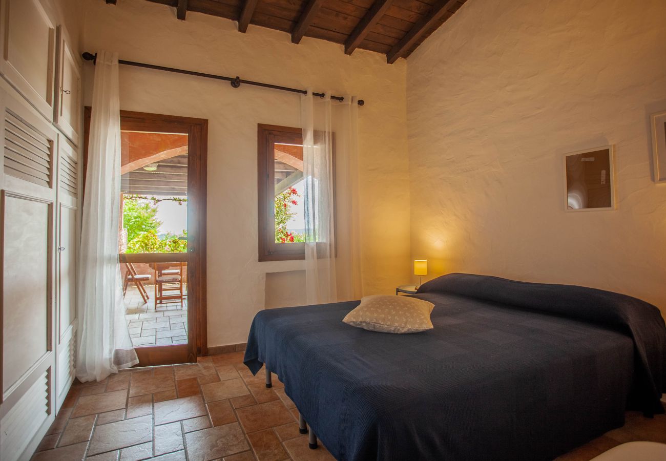 Villa Kalè - gemütliches Doppelzimmer, Mietvilla in Costa Corallina