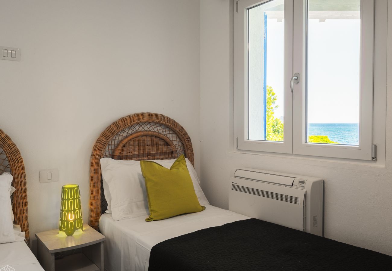 Villa Miriam - komfortables Zimmer in Ferienhaus in Pittulongu, ideal für Aufenthalte auf Sardinien