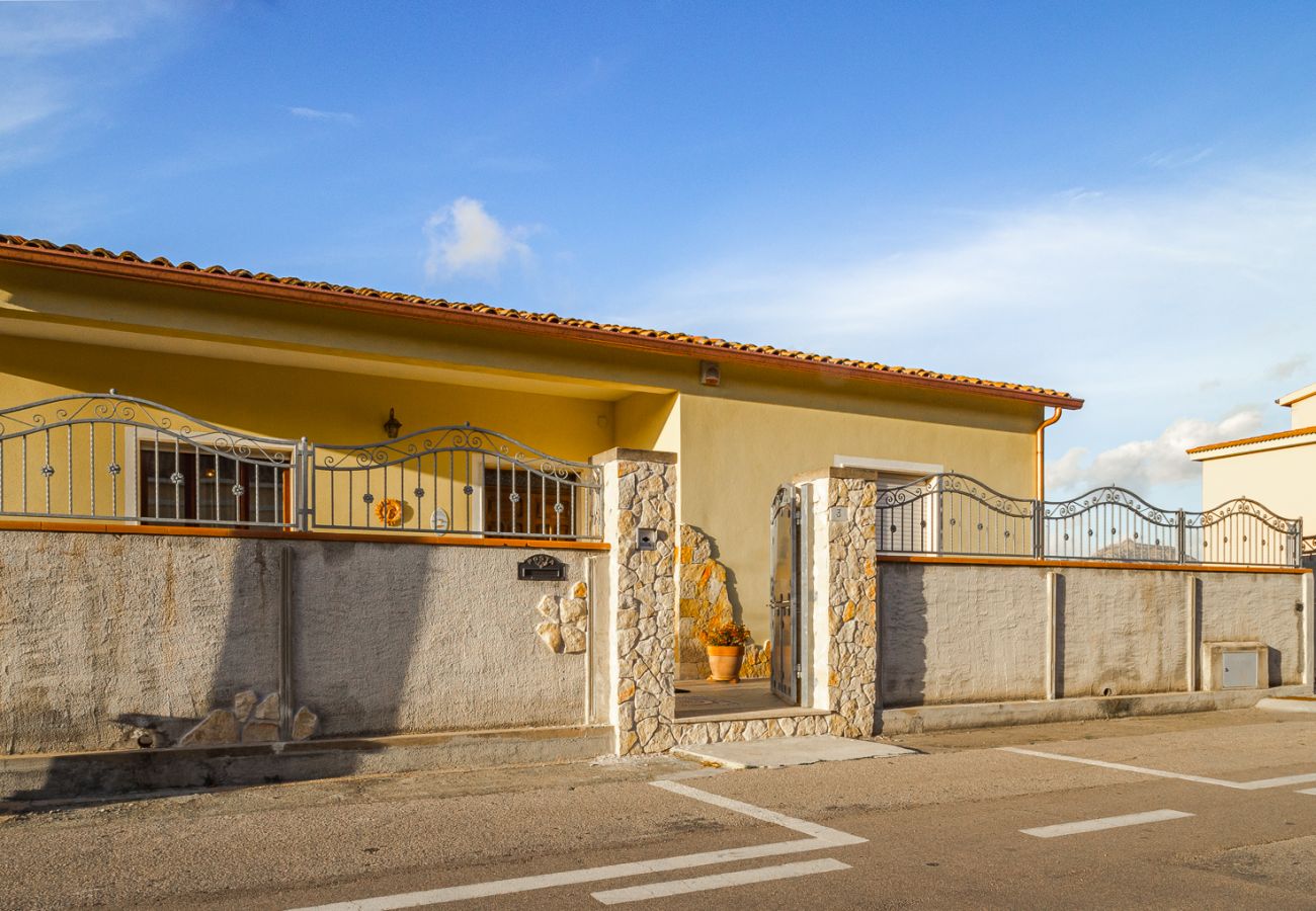 Chalet in Olbia - Domus Tilibbas - Einzelvilla, Suiten mit 3 Schlafzimmern