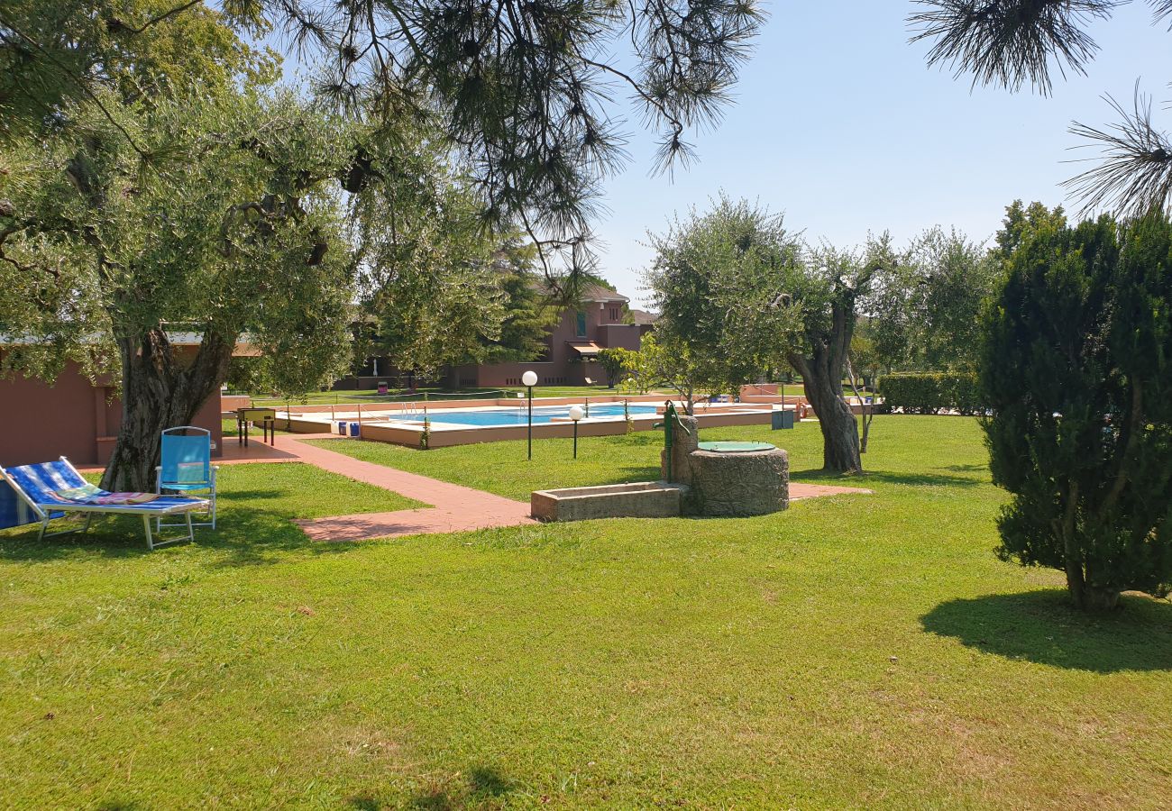 Ferienwohnung in Bardolino - Regarda - Ferienwohnung Blue View 1 mit Pool, Seeblick, Wlan, 1 Schlafzimmer