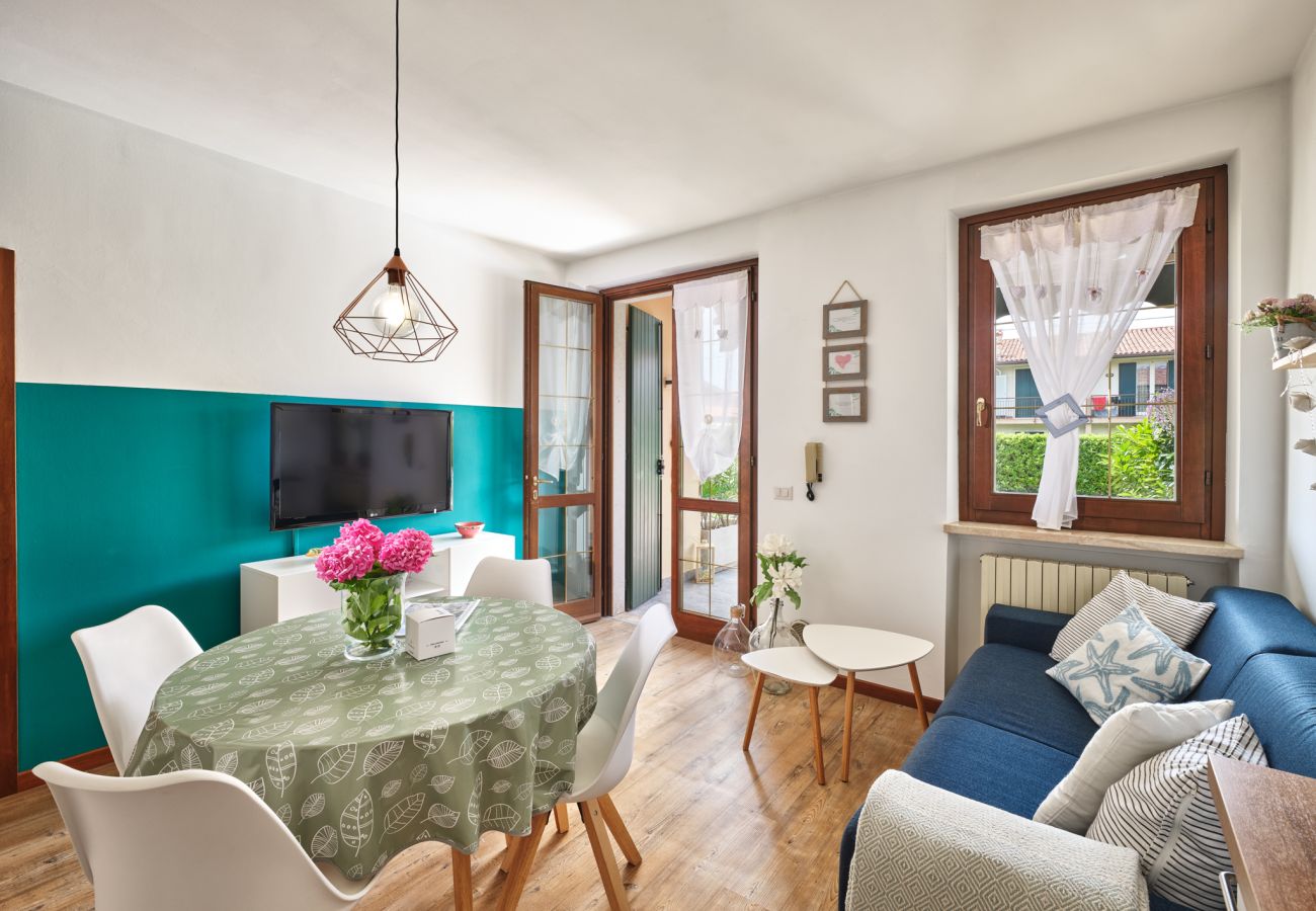 Ferienwohnung in Lazise - Stilvoller eingerichtete Zweizimmerwohnung 