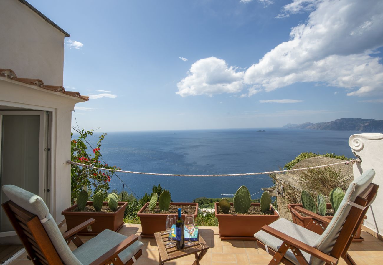 Ferienhaus in Praiano - Punta di Diamante - 200 Stufen zum Himmel