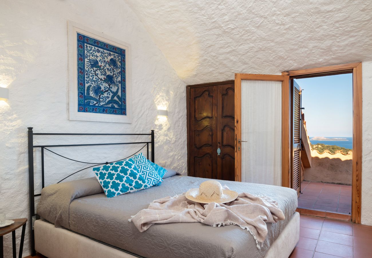 Villa Linda - elegantes und geräumiges Doppelzimmer, Ferienhaus in San Pantaleo zu vermieten