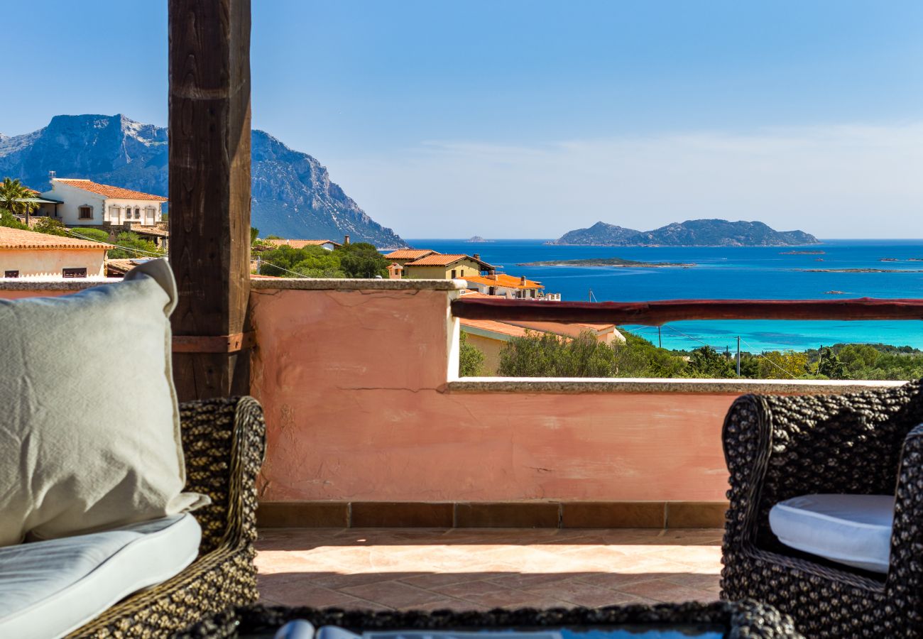 Villa Majra - Villa mit Meerblick, ideal um die atemberaubenden Landschaften Sardiniens zu bewundern