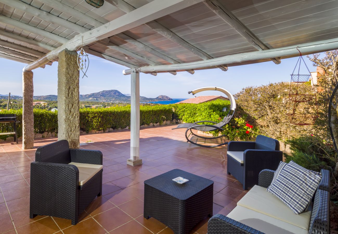 Chalet in Porto San Paolo - Laura's Terrace - Reihenhaus mit Meerblick