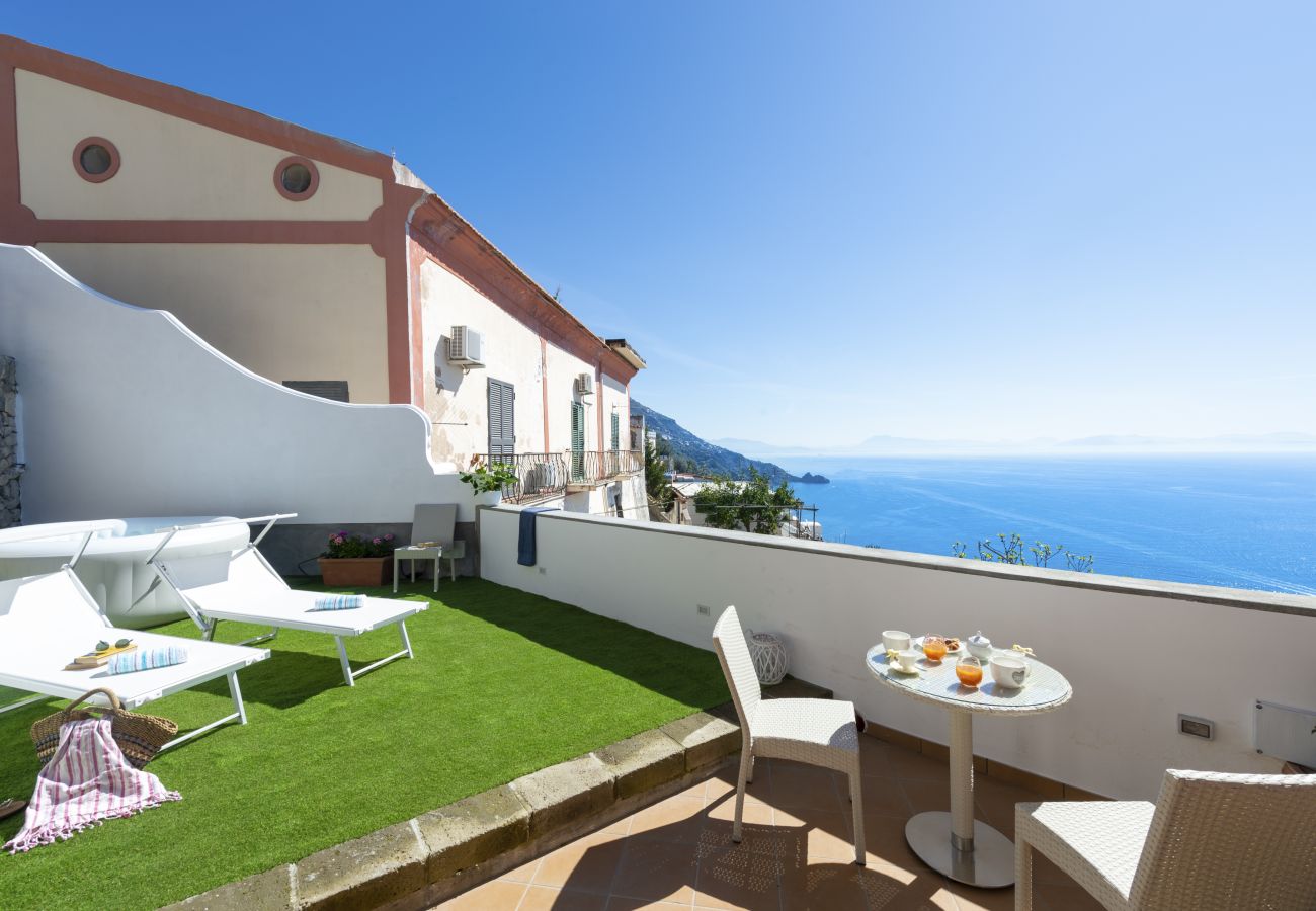 Ferienhaus in Praiano - Casa Terry - Schöne Wohnung mit Meerblick