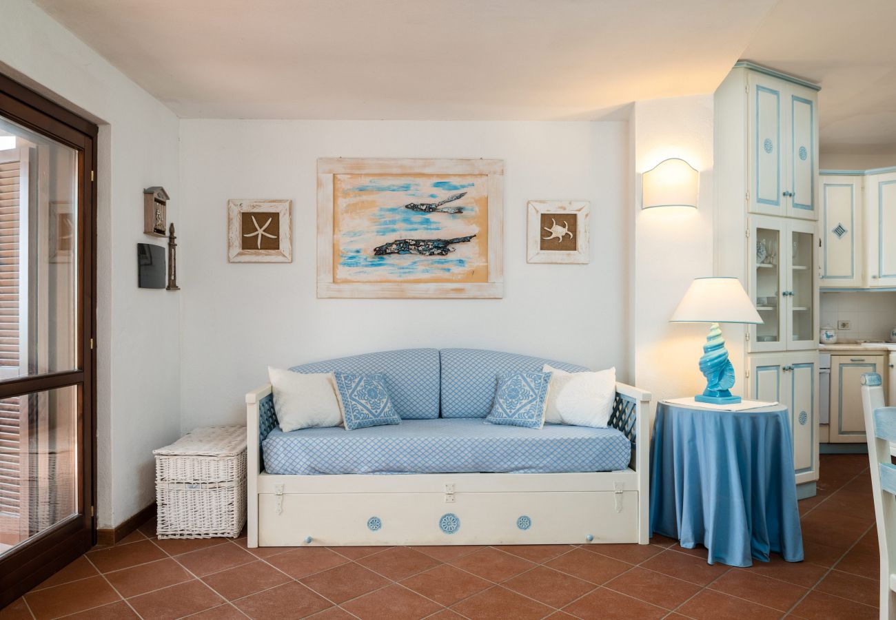 Ferienwohnung in Porto Rotondo - I Lecci 3 - Terrasse mit Meerblick und Privatsphäre in Porto Rotondo