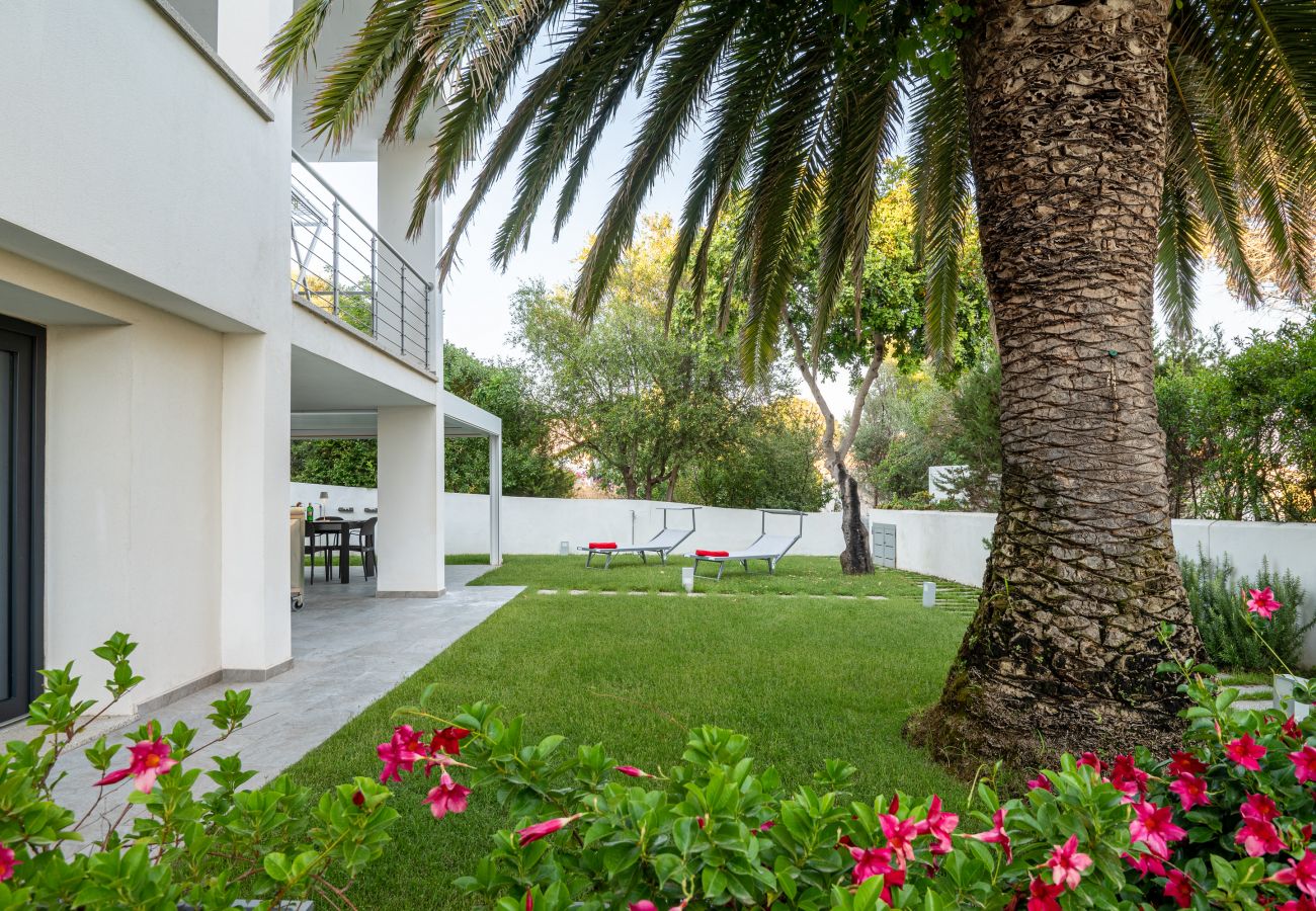 WLofts 12 - Raffiniertes Design für ein Ferienhaus auf Sardinien mit Meerblick