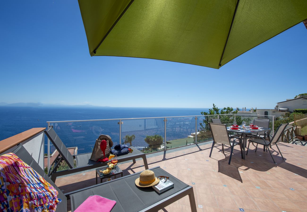 Ferienhaus in Praiano - La Dimora di Euribia - Schwebend zwischen Himmel und Meer