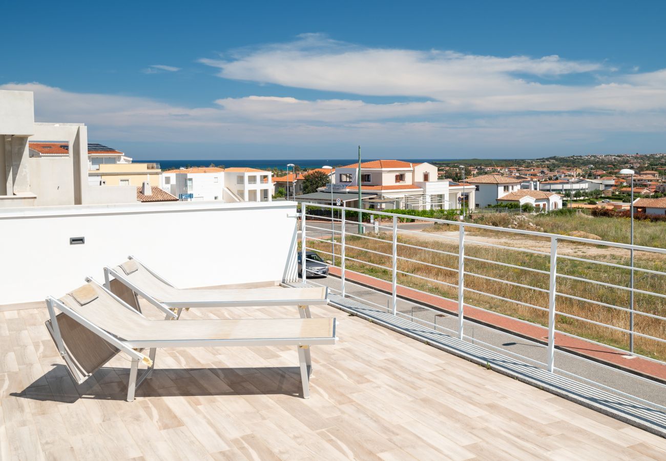 Villa in Budoni - Villa Square – modernes Feriendomizil mit Pool auf Sardinien