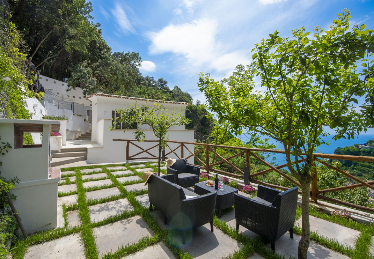 Villa in Amalfi - Villa Donna Rachele – Whirlpool mit Meerblick und kostenloser Parkplatz