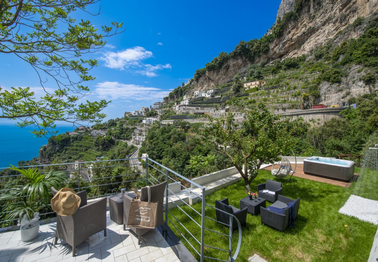 Villa in Amalfi - Villa Donna Rachele – Whirlpool mit Meerblick und kostenloser Parkplatz