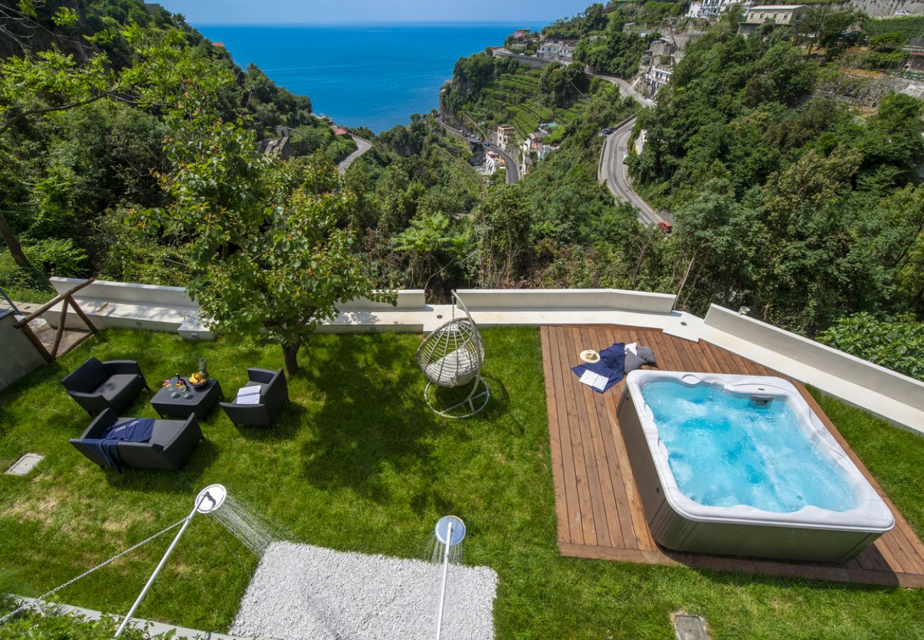 Villa in Amalfi - Villa Donna Rachele – Whirlpool mit Meerblick und kostenloser Parkplatz