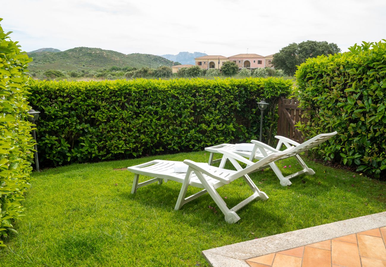 Ferienwohnung in Olbia - Myrsine Mara by Klodge - Appartement de plage Marina Maria avec vue mer